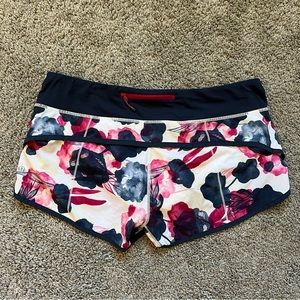 Lululemon Run Speed Short 2.5” Inky Floral Ghost Bumble Berry Womens Sz 10